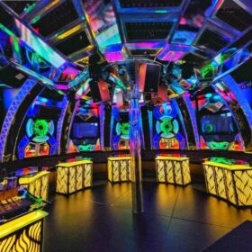 Tại Sao Nên Chọn Màn Hình LED Karaoke?